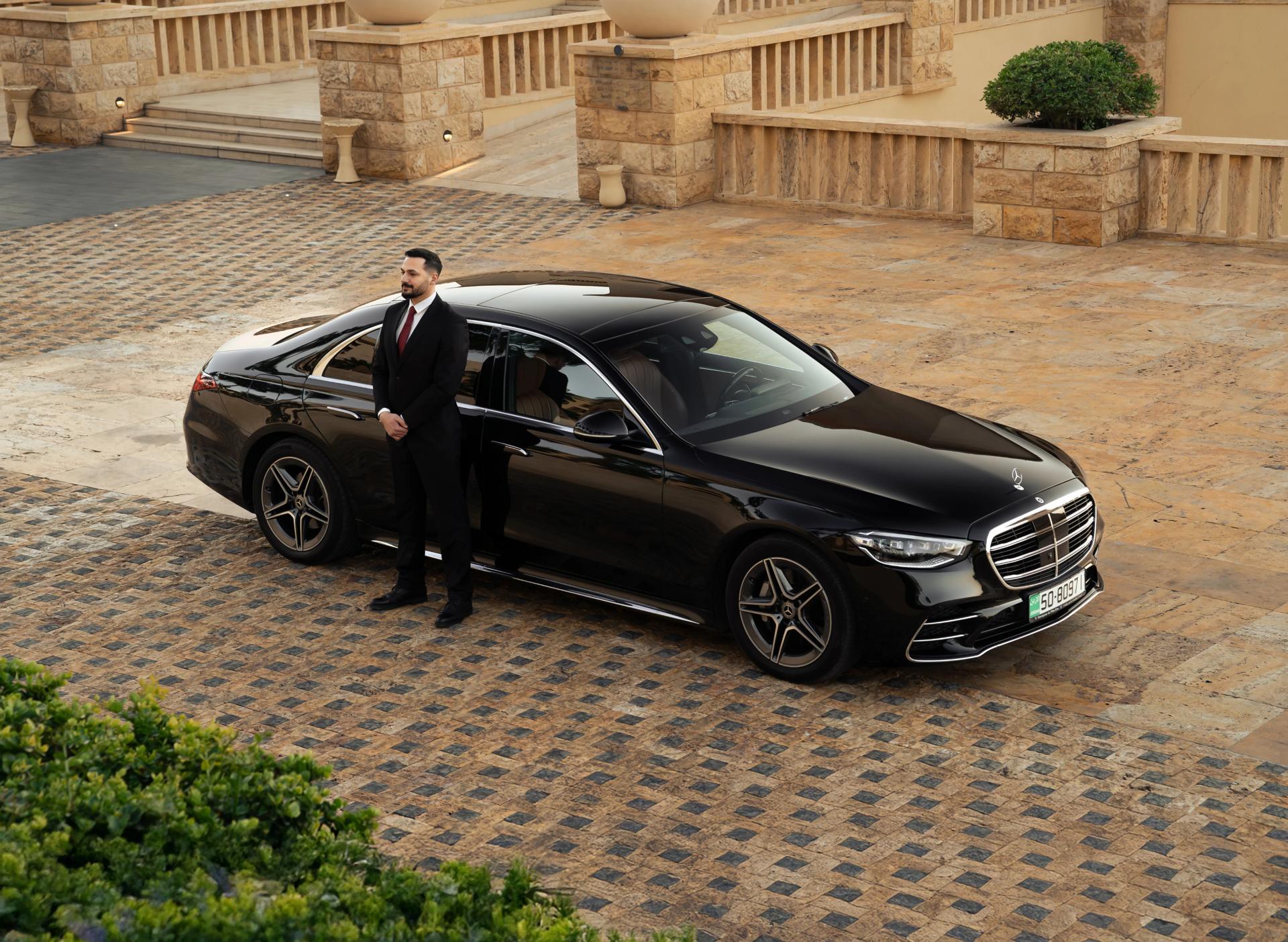 Executive service detail